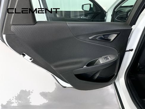 Used 2023 Chevrolet Malibu LT image 30