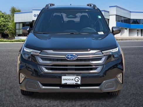Certified 2025 Subaru Forester Premium AWD/4WD image 9