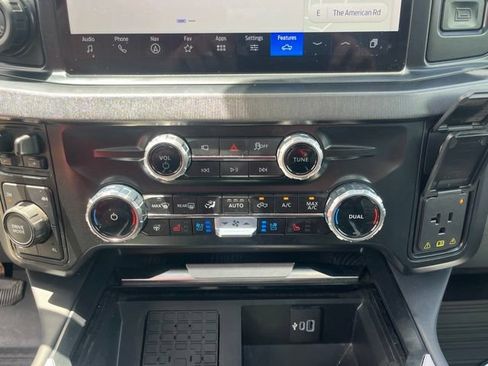 Used 2025 Ford F350 Platinum AWD/4WD image 27