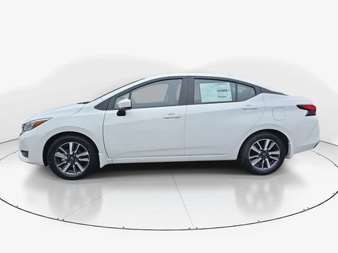 New 2025 Nissan Versa SV w/ Trunk Package FWD image 7