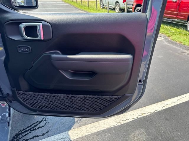 New 2026 Jeep Gladiator Sport AWD/4WD image 9