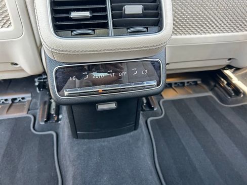 Used 2025 Mercedes-Benz GLS 450 4MATIC image 45