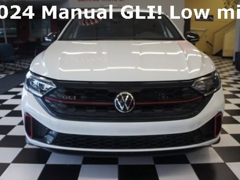 Used 2024 Volkswagen Jetta GLI 40th Anniversary Edition image 2