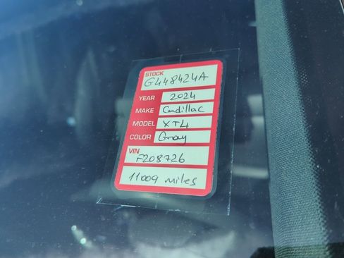 Used 2024 Cadillac XT4 Sport image 6