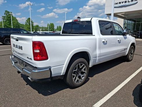 Used 2025 RAM 1500 Laramie AWD/4WD image 5
