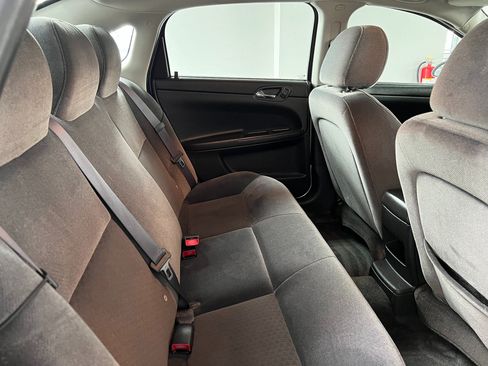 Used 2011 Chevrolet Impala LT FWD image 21