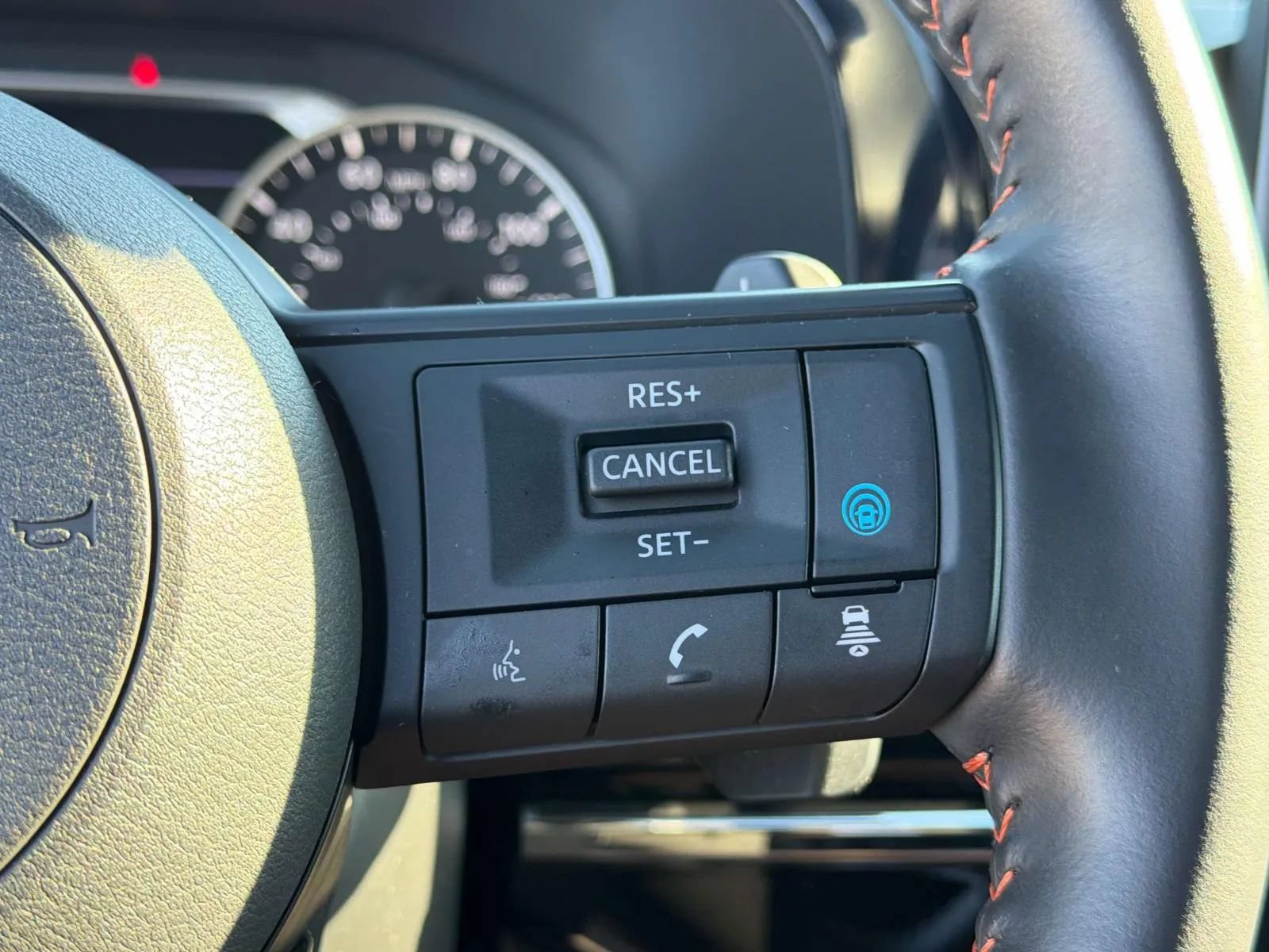 Used 2024 Nissan Pathfinder Rock Creek AWD/4WD image 29