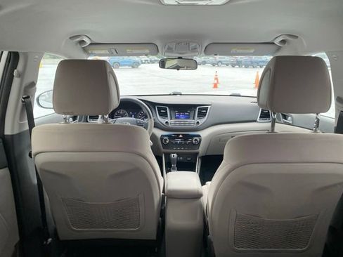 Used 2016 Hyundai Tucson SE w/ Option Group 02 image 9