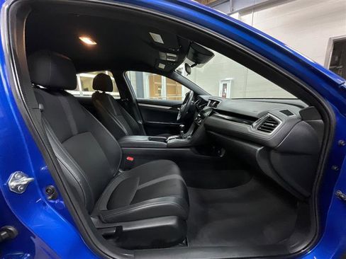 Used 2020 Honda Civic Sport image 24