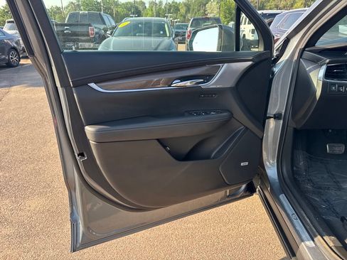 Used 2021 Cadillac XT6 Sport w/ Platinum Package AWD/4WD image 21
