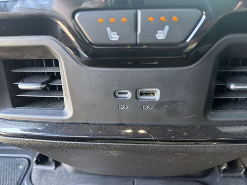 Used 2024 GMC Sierra 2500 AT4 w/ AT4 Preferred Package AWD/4WD image 26
