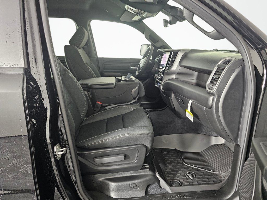 New 2026 RAM 1500 Warlock AWD/4WD image 39