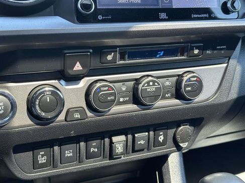 Used 2023 Toyota Tacoma Limited w/ Nightshade Package AWD/4WD image 20