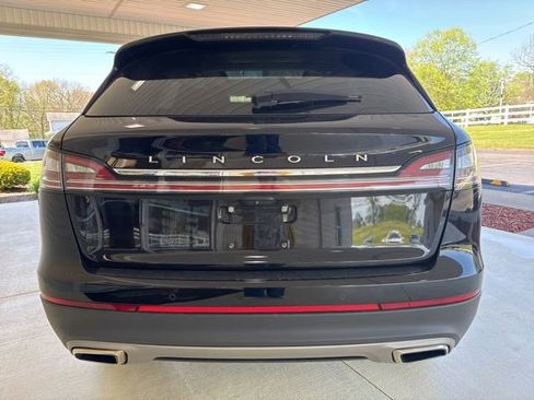 Used 2023 Lincoln Nautilus Reserve w/ Monochromatic Package AWD/4WD image 5