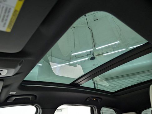 Used 2025 BMW X1 xDrive28i w/ Convenience Package image 14