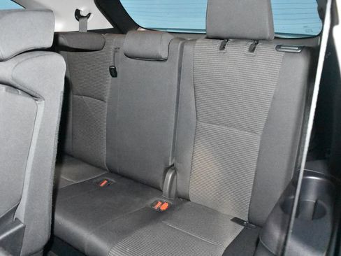 Used 2024 Toyota Highlander AWD image 24