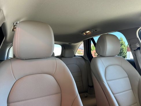 Certified 2022 Mercedes-Benz GLC 300 4MATIC image 22