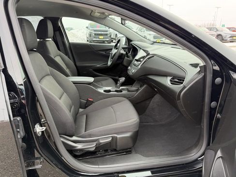 Used 2025 Chevrolet Malibu LT image 15