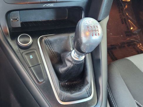 Used 2018 Ford Focus ST image 24