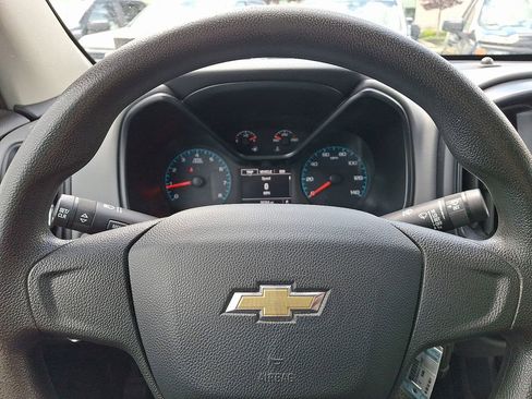 Used 2017 Chevrolet Colorado W/T AWD/4WD image 19