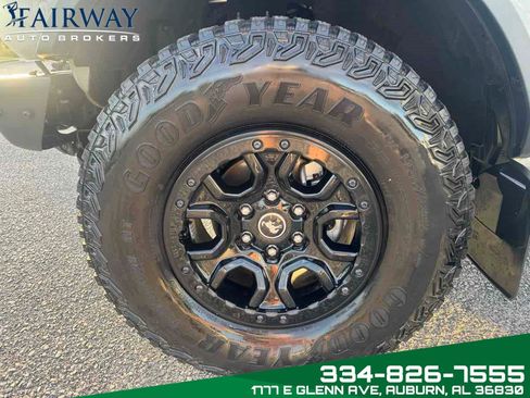 Used 2022 Ford Bronco Wildtrak image 28