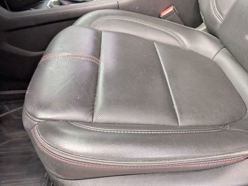 Used 2023 Chevrolet Traverse RS image 23