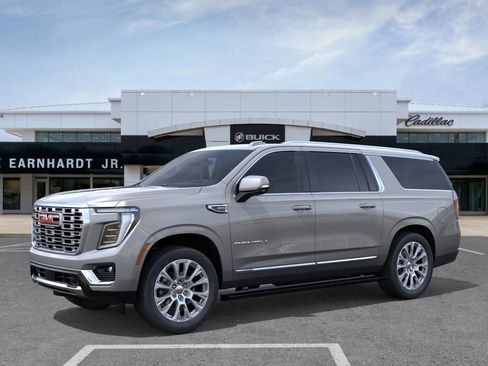 New 2026 GMC Yukon XL Denali image 3