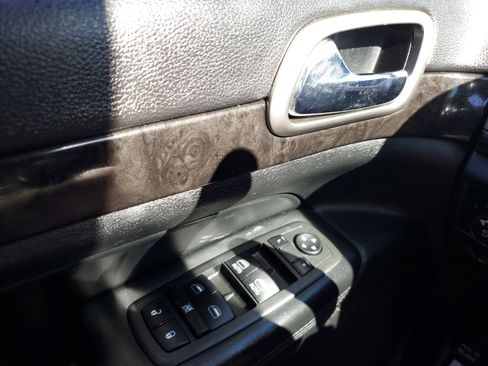 Used 2013 Jeep Grand Cherokee Laredo image 14