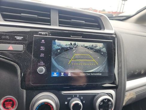 Used 2018 Honda Fit EX image 7