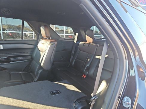 Used 2022 Ford Explorer Platinum w/ Equipment Group 601A image 26