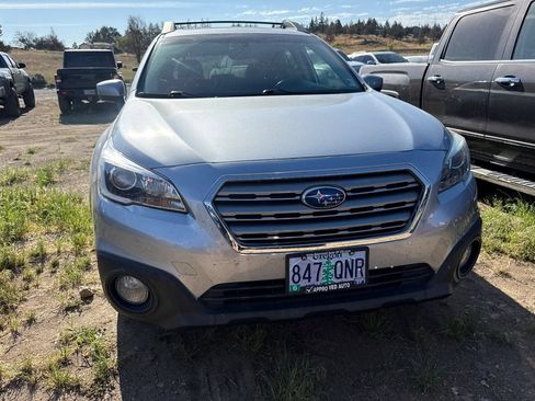 Used 2015 Subaru Outback 2.5i Premium AWD/4WD image 2