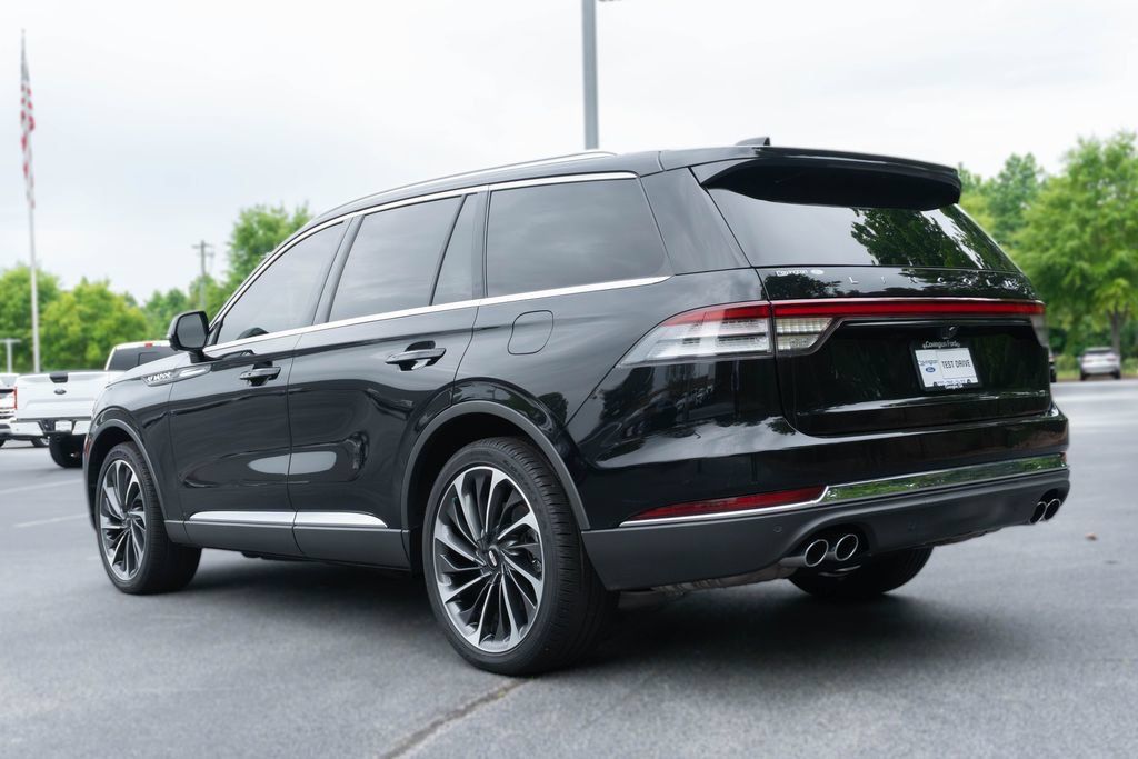 Used 2025 Lincoln Aviator Reserve w/ Equipment Group 201A AWD/4WD image 9