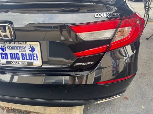 Used 2020 Honda Accord Sport image 7