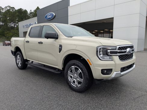 New 2025 Ford Ranger XLT image 2
