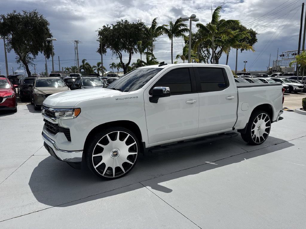 Used 2022 Chevrolet Silverado 1500 LT RWD image 10