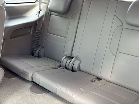 Certified 2018 GMC Yukon SLT w/ Open Road Package RWD image 19