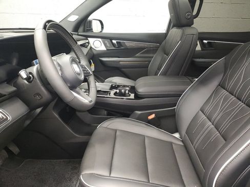 New 2026 Buick Enclave Avenir w/ Super Cruise Package AWD/4WD image 23