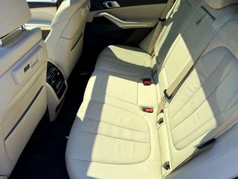 Used 2019 BMW X5 xDrive50i AWD/4WD image 14