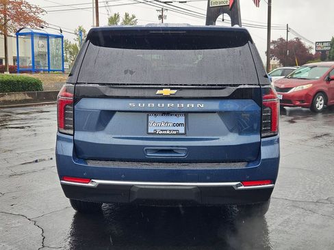 New 2026 Chevrolet Suburban LS w/ Max Trailering Package AWD/4WD image 5
