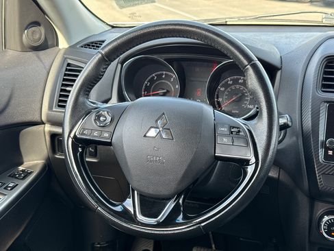 Used 2019 Mitsubishi Outlander Sport SE AWD/4WD image 23