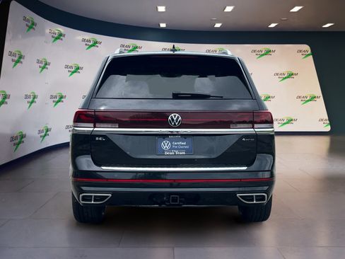 Certified 2025 Volkswagen Atlas SEL Premium R-Line image 7