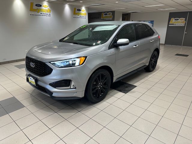 Certified 2021 Ford Edge ST-Line AWD/4WD image 2