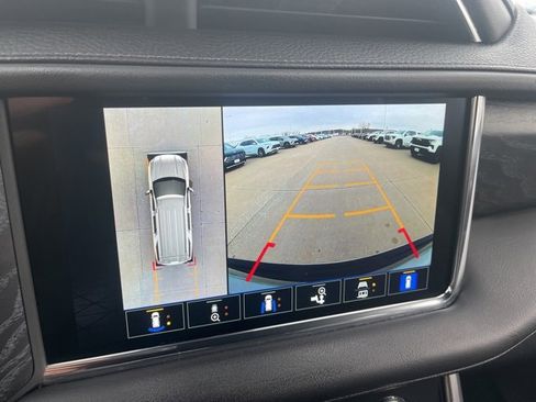 Used 2023 GMC Yukon XL Denali image 70