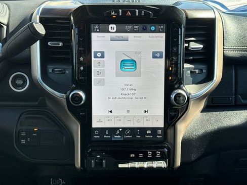 Used 2024 RAM 2500 Laramie w/ Safety Group image 22