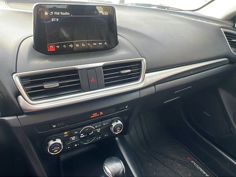Used 2017 MAZDA MAZDA3 Touring w/ Popular Equipment Package image 16