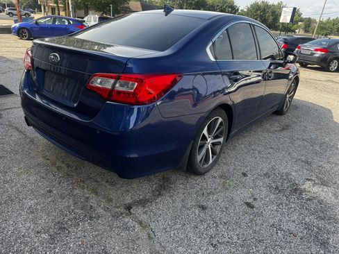 Used 2017 Subaru Legacy 2.5i Limited AWD/4WD image 5
