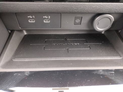 New 2025 Mitsubishi Outlander SE image 24