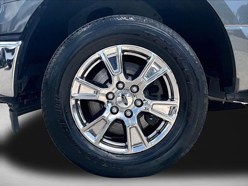 Used 2017 Ford F150 XLT w/ Equipment Group 302A Luxury AWD/4WD image 9