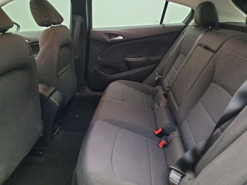 Used 2018 Chevrolet Cruze LT w/ Convenience Package image 18