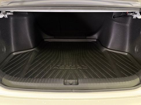 Used 2023 Honda Accord EX image 15